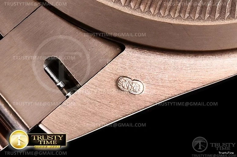 0423 RDD0223A – DayDate 36mm Packable 702